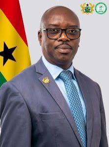 AKOKO NKITSINKITI POULTRY PROJECT IN ABLEKUMA WEST-HON. GEORGE ALLOTEY KPAKPO.