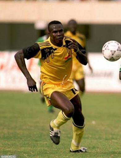 ARMAH SENEGAL CALLS FOR DISCIPLINE IN THE GHANA NATIONAL FOOTBALL TEAM
