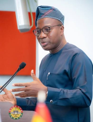 MAJORITY LEADER DEFENDS COCOA PRICE CUT, SAYS COCOBOD NEEDS GH¢30bn TO SURVIVE